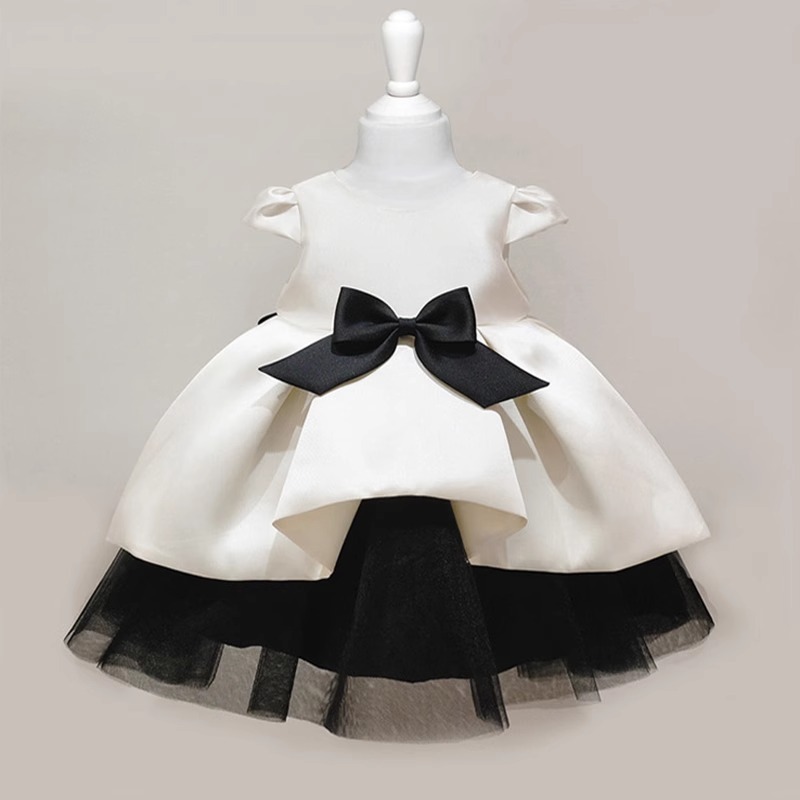 Baby Clothing Dresser - 2026 한국 여자 아기 첫 생일